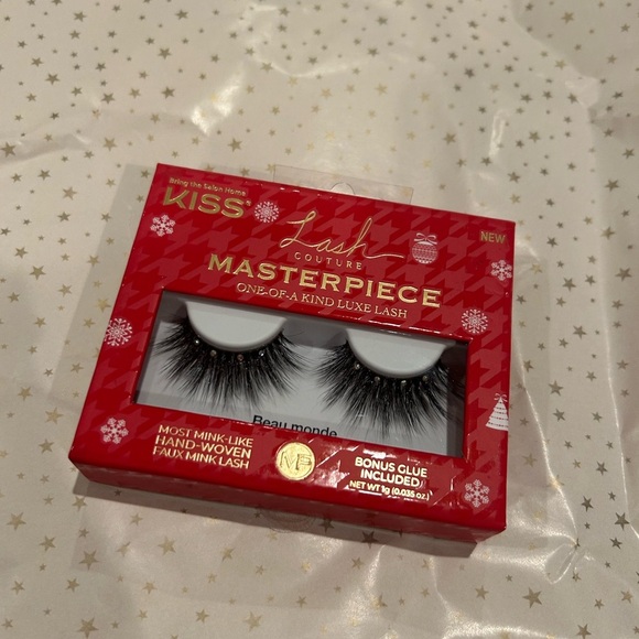 Kiss Lash Couture Masterpiece Fake Eyelashes - Picture 1 of 3
